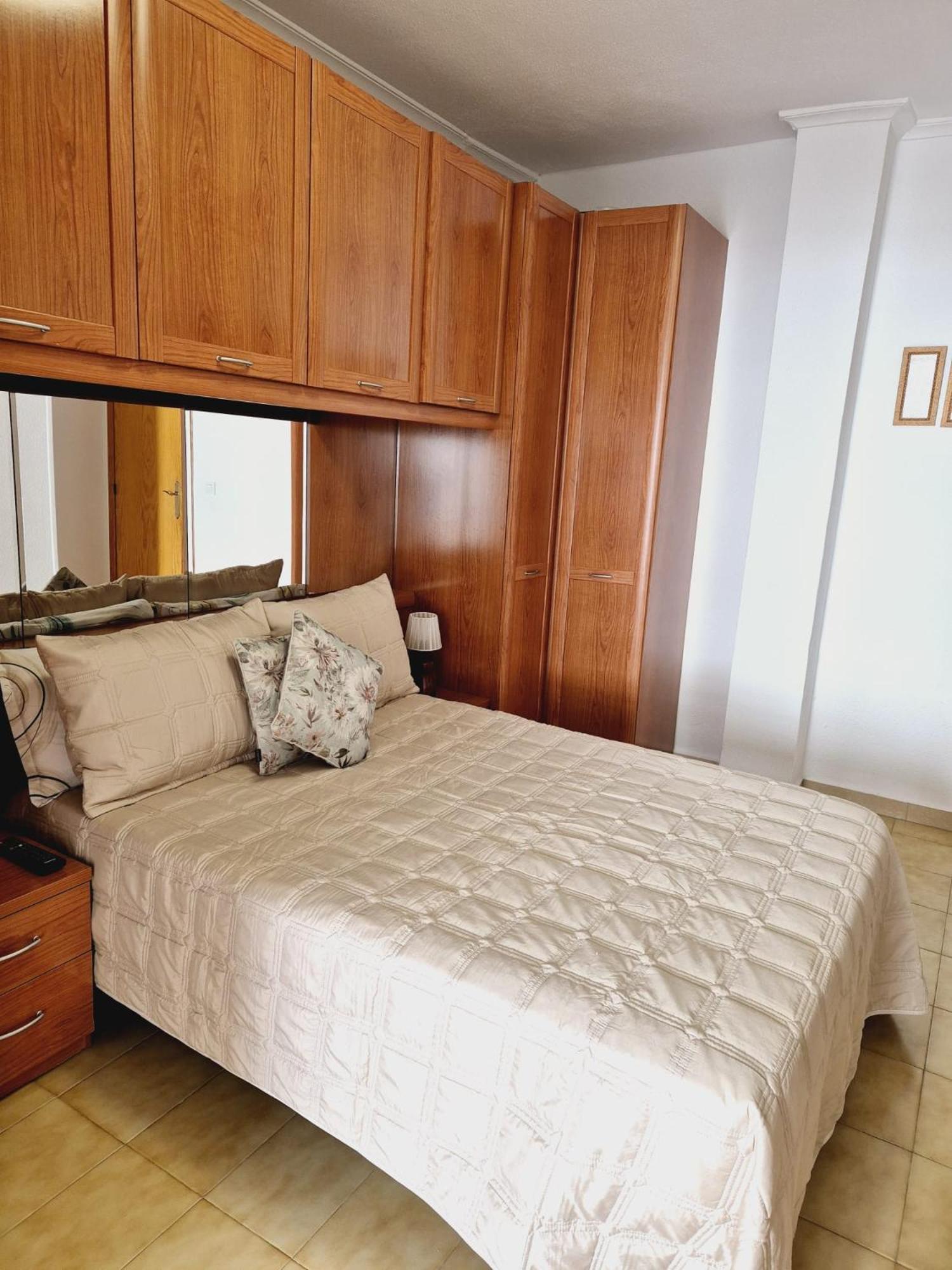 טורבייחה La Casa De Veronica - Serene Apartment With Shared Pool, Steps From The Beach מראה חיצוני תמונה