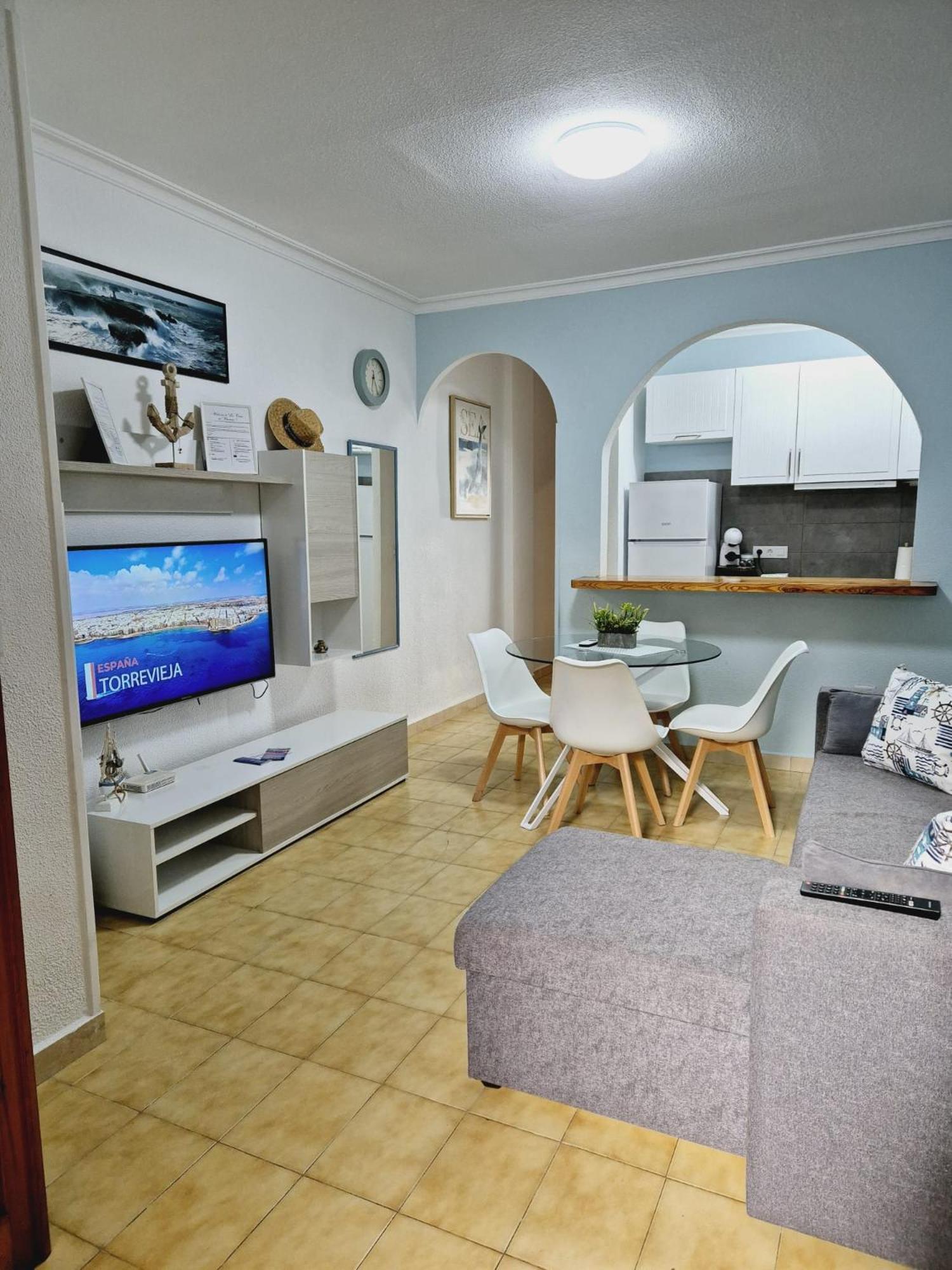 טורבייחה La Casa De Veronica - Serene Apartment With Shared Pool, Steps From The Beach מראה חיצוני תמונה