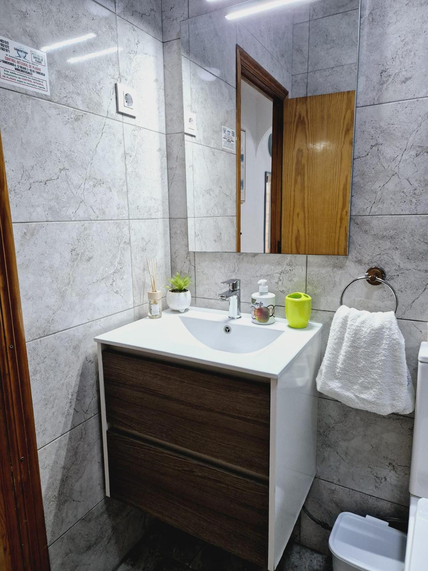 טורבייחה La Casa De Veronica - Serene Apartment With Shared Pool, Steps From The Beach מראה חיצוני תמונה