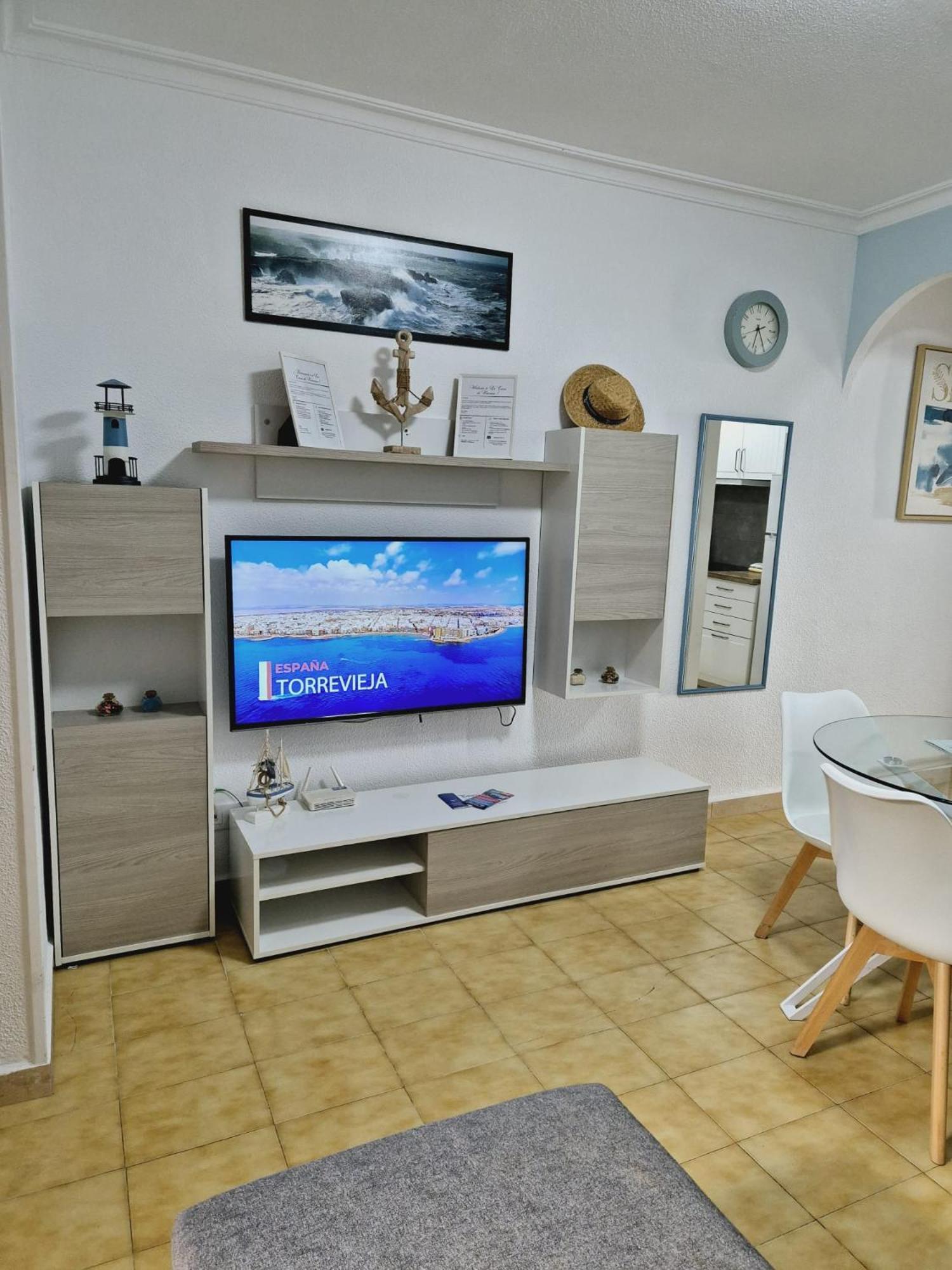 טורבייחה La Casa De Veronica - Serene Apartment With Shared Pool, Steps From The Beach מראה חיצוני תמונה
